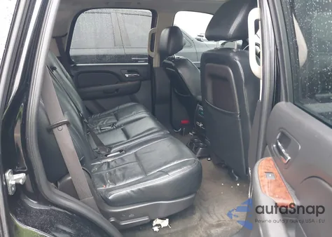 2007 Chevrolet Tahoe Lt из США, поврежденный, VIN 1GNFC13077R374539